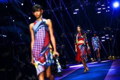 Look 8